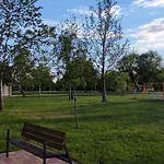 In 43400 Hébergement de vacances *