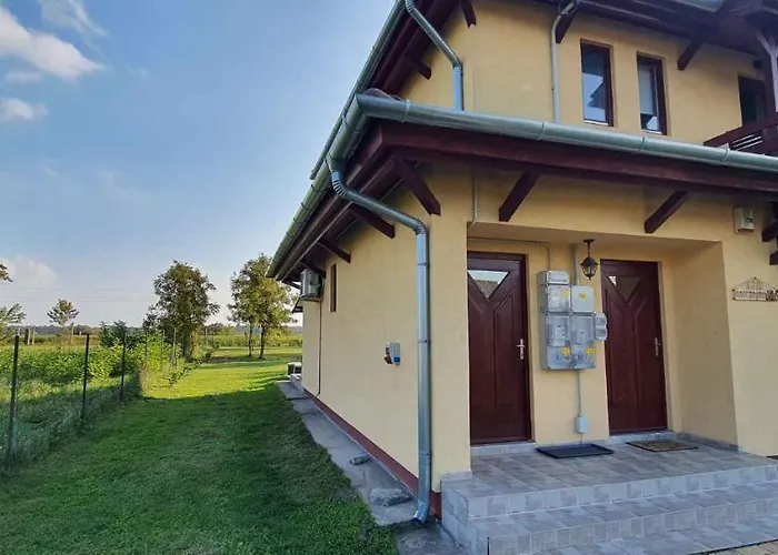 In 43400 * Balatonkeresztúr